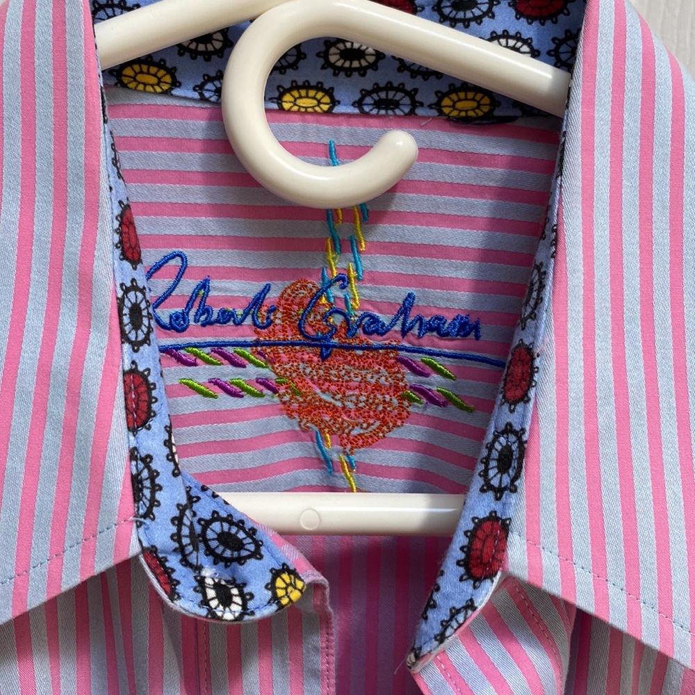 Robert Graham Mens button down shirt. Size L excellent condition .